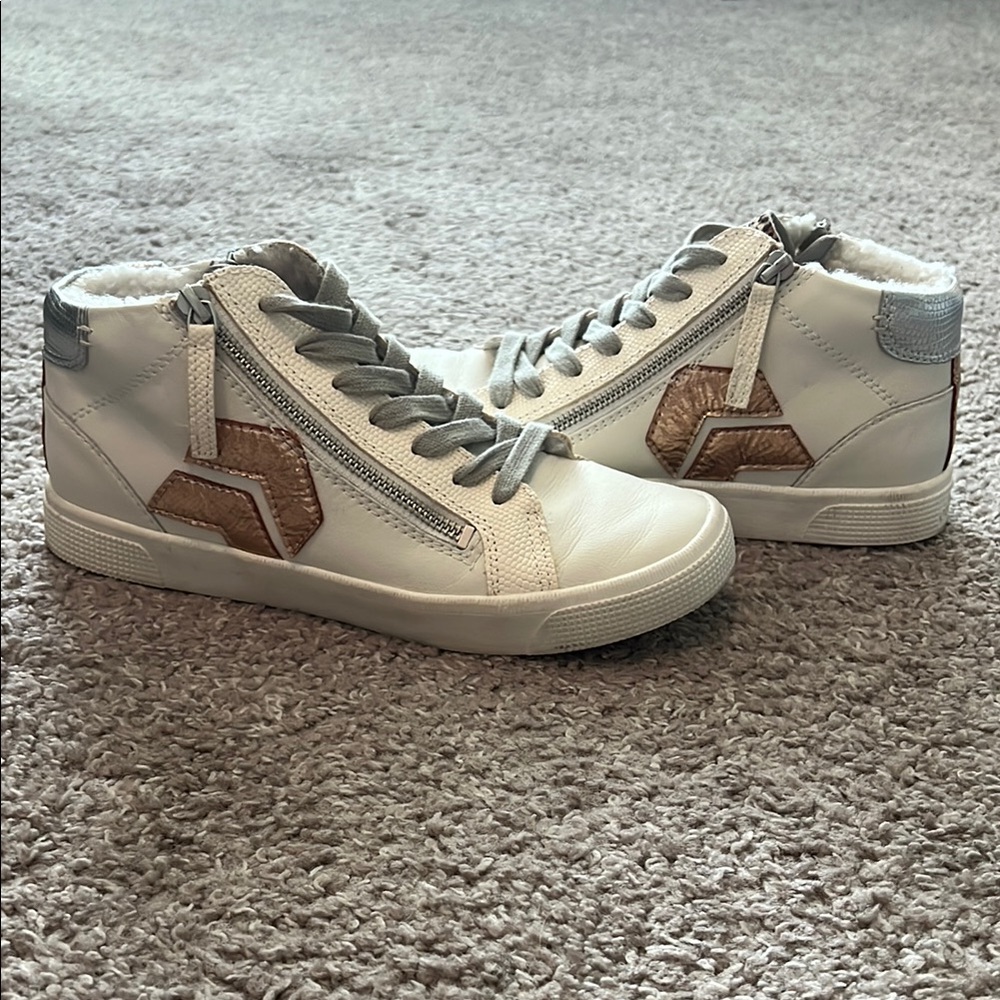 Dolce Vita Sneakers